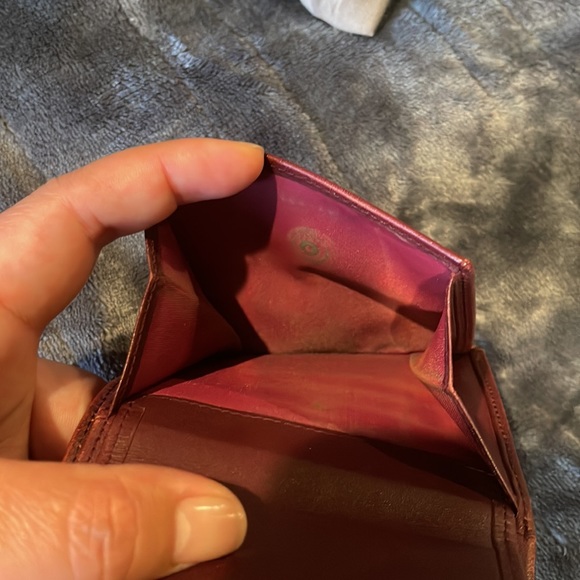 Christian Dior Monogram compact wallet in red - Picture 6 of 15